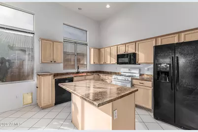 6881 W Pontiac Drive, Glendale, AZ 85308 - Photo 19