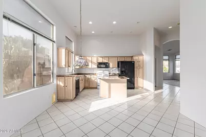 6881 W Pontiac Drive, Glendale, AZ 85308 - Photo 15