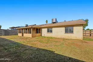 8861 W Weldon Ave, Phoenix, AZ 85037 - Photo 29