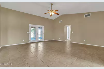 15834 E Ocotillo Road, Gilbert, AZ 85298 - Photo 11