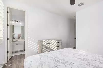 836 E Gary Lane, Phoenix, AZ 85042 - Photo 25