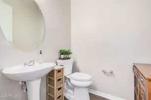 836 E Gary Ln, Phoenix, AZ 85042 - Photo 15