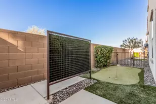 836 E Gary Ln, Phoenix, AZ 85042 - Photo 41