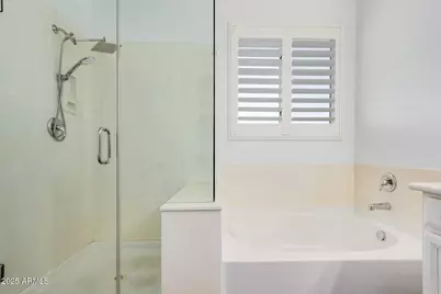 836 E Gary Lane, Phoenix, AZ 85042 - Photo 21