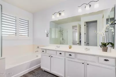 836 E Gary Lane, Phoenix, AZ 85042 - Photo 19