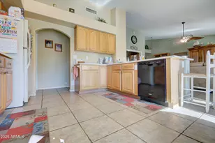 9935 W Irma Ln, Peoria, AZ 85382 - Photo 5