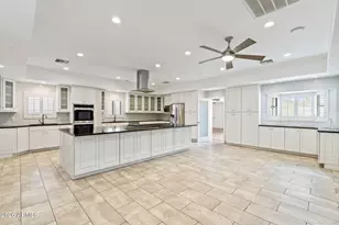 1345 E Ocotillo Rd, Phoenix, AZ 85014 - Photo 11