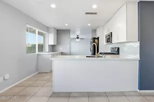 1839 W Kerry Ln, Phoenix, AZ 85027 - Photo 11