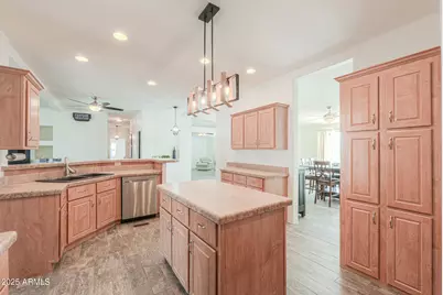 176 N Acacia Road, Apache Junction, AZ 85119 - Photo 9