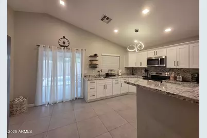 1362 E 10th Street, Casa Grande, AZ 85122 - Photo 5