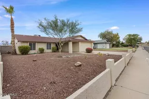 7120 W Sunnyslope Ln, Peoria, AZ 85345 - Photo 3