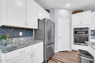 6859 E Posada Cir, Mesa, AZ 85212 - Photo 9