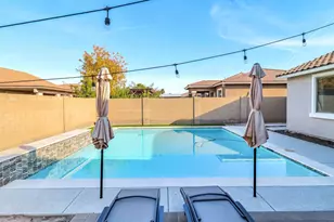 1866 E Ravenswood Dr E, Gilbert, AZ 85298 - Photo 1