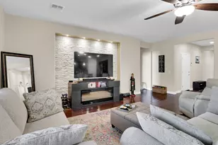 1866 E Ravenswood Dr E, Gilbert, AZ 85298 - Photo 11