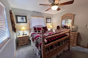 2240 Fairway Dr, Overgaard, AZ 85933 - Photo 25