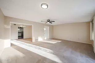 10832 W Saratoga Cir, Sun City, AZ 85351 - Photo 15