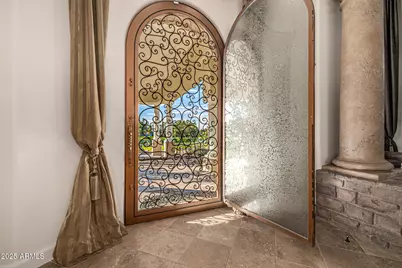 20 E Oakwood Hills Drive, Chandler, AZ 85248 - Photo 9