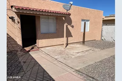 585 W 20th Avenue #4, Apache Junction, AZ 85120 - Photo 1