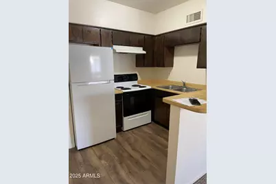 585 W 20th Avenue #4, Apache Junction, AZ 85120 - Photo 3