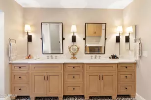 4021 E Hazelwood St, Phoenix, AZ 85018 - Photo 17