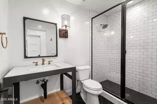 4021 E Hazelwood St, Phoenix, AZ 85018 - Photo 29