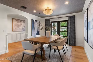 4021 E Hazelwood St, Phoenix, AZ 85018 - Photo 11