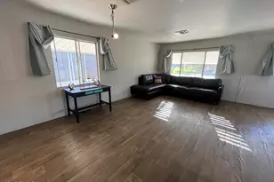 10960 N 67th Ave, Glendale, AZ 85304 - Photo 11