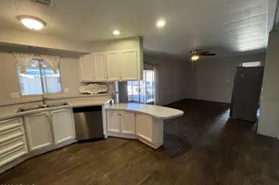 10960 N 67th Ave, Glendale, AZ 85304 - Photo 9