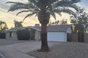 2839 E Altadena Ave, Phoenix, AZ 85028 - Photo 13