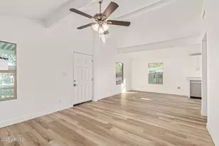 2125 W Highland Ave, Phoenix, AZ 85015 - Photo 9