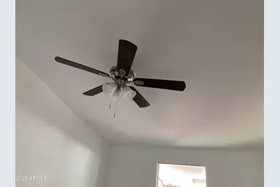 2125 W Highland Avenue, Phoenix, AZ 85015 - Photo 15