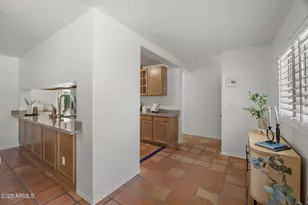 1825 E Medlock Dr, Phoenix, AZ 85016 - Photo 9