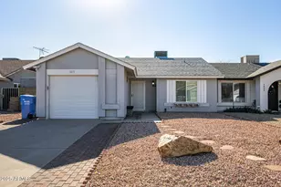 1813 E Grandview Rd, Phoenix, AZ 85022 - Photo 1