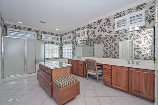 15860 W Mill Valley Ln, Surprise, AZ 85374 - Photo 5