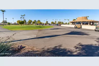 10023 W Pleasant Valley Road, Sun City, AZ 85351 - Photo 31