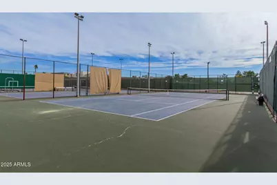 10023 W Pleasant Valley Road, Sun City, AZ 85351 - Photo 27