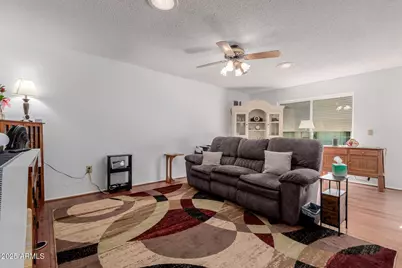 10023 W Pleasant Valley Road, Sun City, AZ 85351 - Photo 7