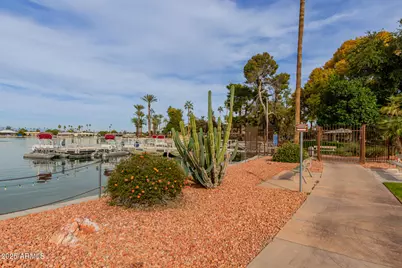 10023 W Pleasant Valley Road, Sun City, AZ 85351 - Photo 25