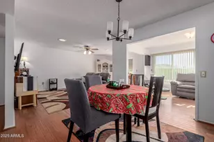 10023 W Pleasant Valley Rd, Sun City, AZ 85351 - Photo 11