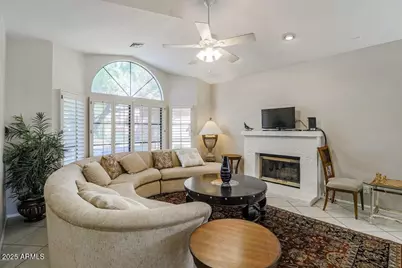 15629 N 51st  Street Street, Scottsdale, AZ 85254 - Photo 3