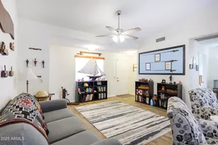 445 E Providence Dr, Casa Grande, AZ 85122 - Photo 9