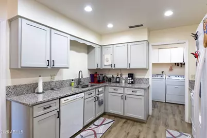 445 E Providence Drive, Casa Grande, AZ 85122 - Photo 13