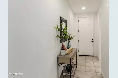 5070 N 79th Lane, Glendale, AZ 85303 - Photo 5