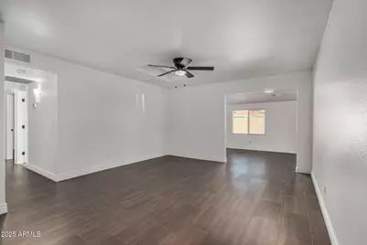 4546 W Onyx Avenue, Glendale, AZ 85302 - Photo 9