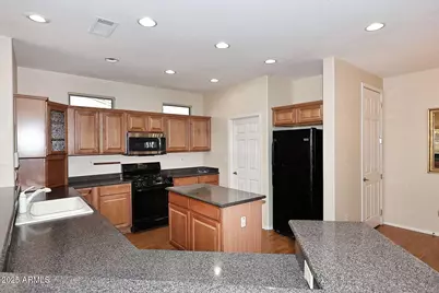 17547 W Calistoga Drive, Surprise, AZ 85387 - Photo 19