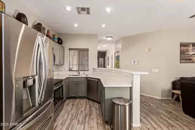 2052 N Holguin Way, Chandler, AZ 85225 - Photo 13