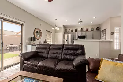 2052 N Holguin Way, Chandler, AZ 85225 - Photo 9