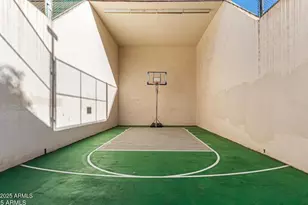 461 W Holmes Ave, Mesa, AZ 85210 - Photo 31