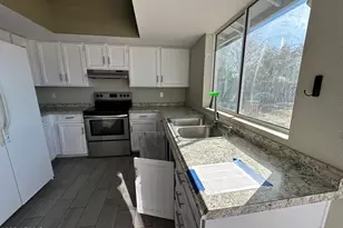 519 E Gabrilla Dr, Casa Grande, AZ 85122 - Photo 3