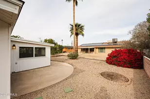 11040 W Salem Dr, Sun City, AZ 85351 - Photo 41